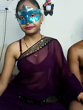 Snapshot of Sweet_Cpl_ chatting on 04.17.26 Sweet Cpl online show from 04.17.26