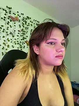 aurora bela online show from 03.20.26