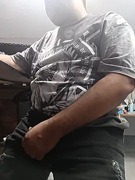 Snapshot of UrsoBissexualPauGrosso chatting on 03.02.26 UrsoBissexualPauGrosso online show from 03.02.26