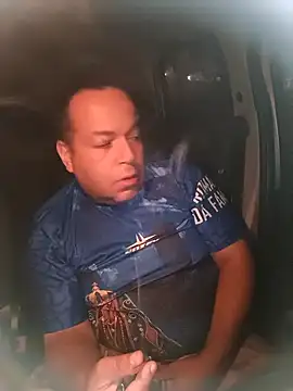 Snapshot of UrsoBissexualPauGrosso chatting on 03.09.26 UrsoBissexualPauGrosso online show from 03.09.26