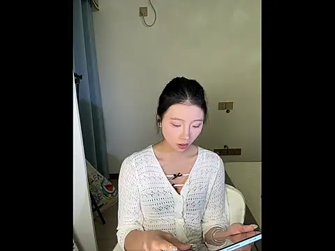 Y--F--LOVE online show from 04.07.26