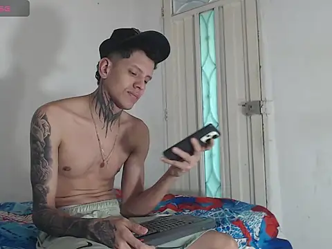 Snapshot of gabriel_reyes21 chatting on 07.16.26 gabriel reyes21 online show from 07.16.26