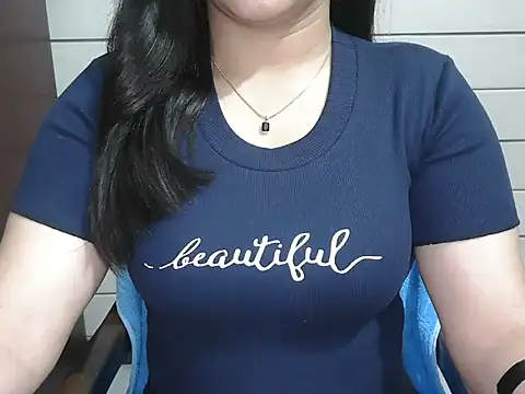 Snapshot of Shruchi chatting on 06.19.26 Shruchi online show from 06.19.26