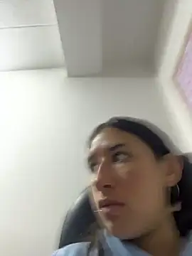 Snapshot of LilyRossi_ chatting on 06.27.26 LilyRossi online show from 06.27.26