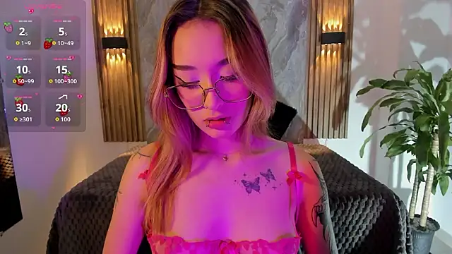 Snapshot of Melodylanee chatting on 03.02.26 Melodylanee online show from 03.02.26