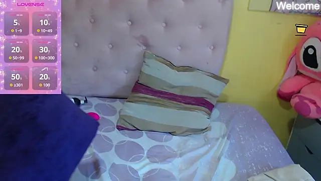 Snapshot of Sophiiee_Gray chatting on 06.10.26 Sophiiee Gray online show from 06.10.26