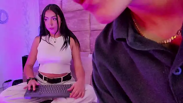 CaliferAndAurora online show from 03.24.26