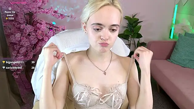 Bambi Bloom online show from 03.27.26