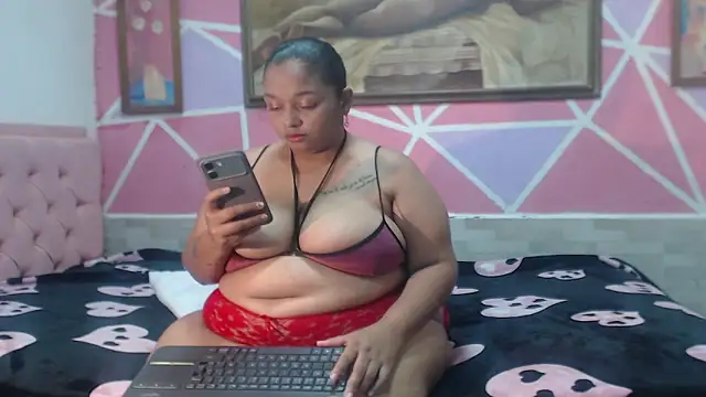 Snapshot of Doll_rihana chatting on 05.05.26 Doll rihana online show from 05.05.26