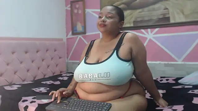 Snapshot of Doll_rihana chatting on 05.22.26 Doll rihana online show from 05.22.26