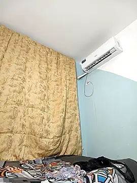 Snapshot of Brabsex chatting on 02.26.26 Brabsex online show from 02.26.26