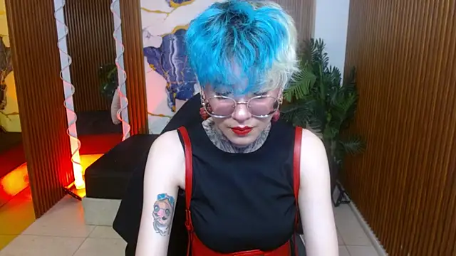 Lyra tay online show from 04.04.26