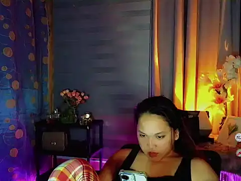 Snapshot of Sweet_coleen chatting on 03.27.26 Sweet coleen online show from 03.27.26