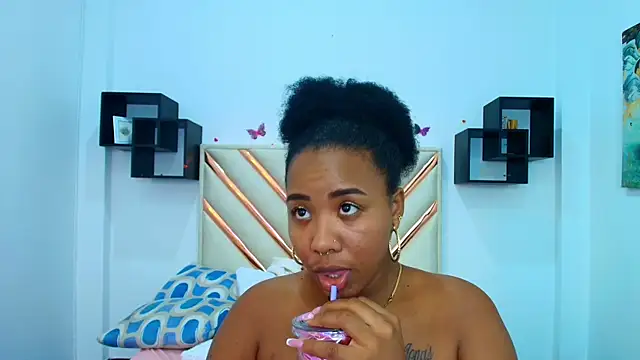 Pamela Cortezz online show from 04.11.26