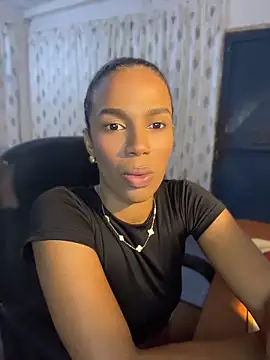Snapshot of FlorSalvaje_ chatting on 04.16.26 FlorSalvaje online show from 04.16.26