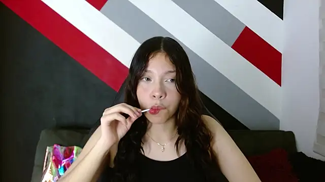 Snapshot of Sweet_kitty_05 chatting on 02.27.26 Sweet kitty 05 online show from 02.27.26