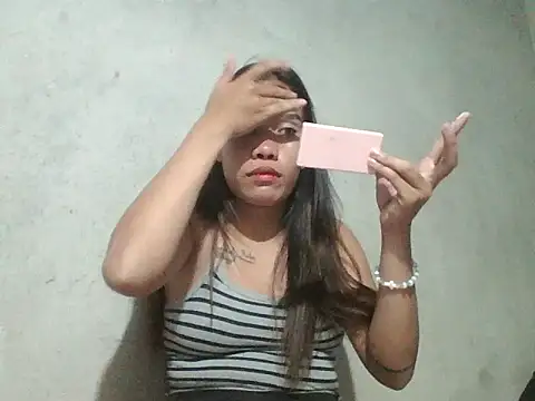 Snapshot of yummy_pilipina26 chatting on 05.05.26 yummy pilipina26 online show from 05.05.26