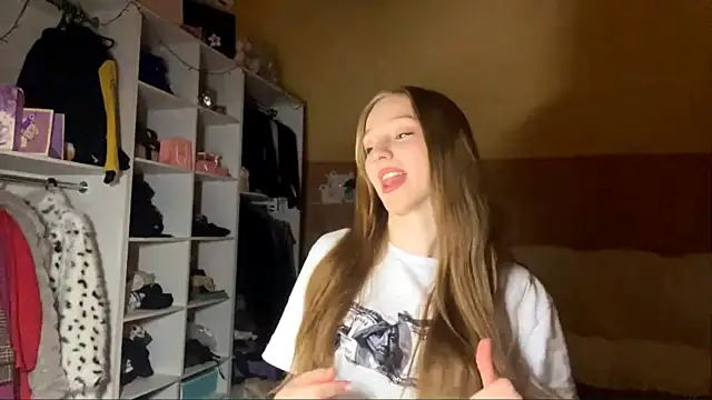 Snapshot of Anika_Socutehe chatting on 02.28.26 Anika Socutehe online show from 02.28.26