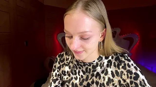 Anika Socutehe online show from 03.30.26