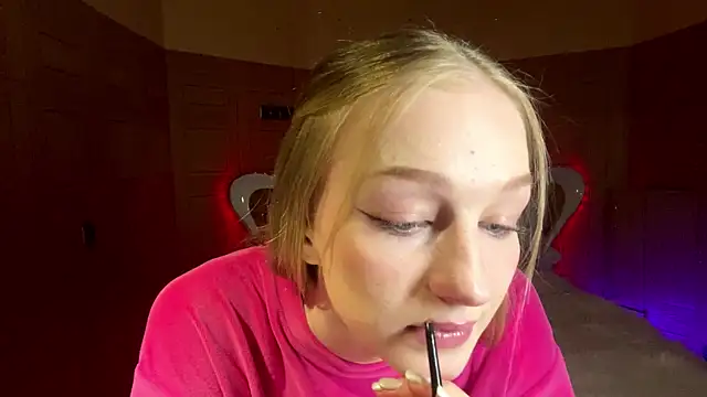 Anika Socutehe online show from 04.05.26