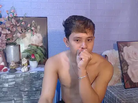Baby Maxxx online show from 05.13.26