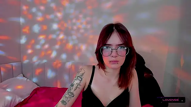 Marika Degas online show from 03.12.26