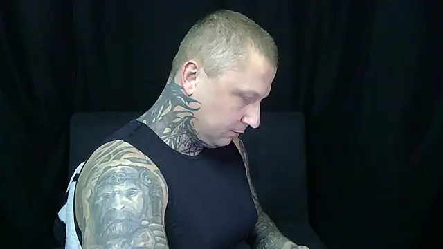 Snapshot of devilWithTats chatting on 05.19.26 devilWithTats online show from 05.19.26