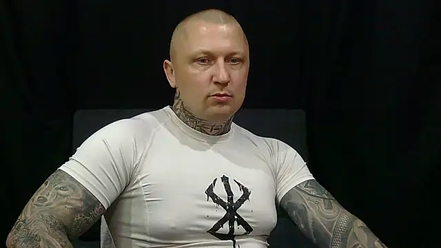 Snapshot of devilWithTats chatting on 05.26.26 devilWithTats online show from 05.26.26