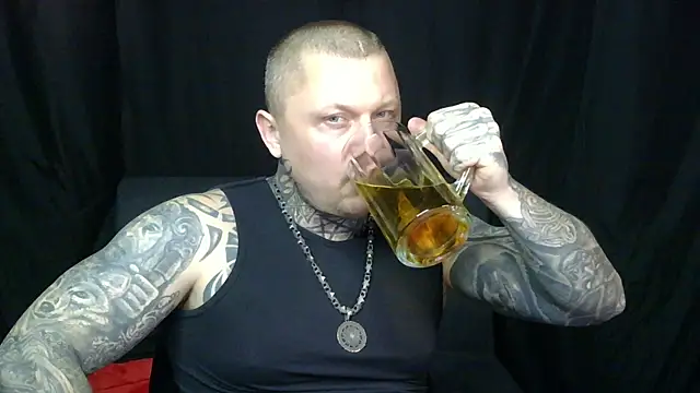 Snapshot of devilWithTats chatting on 06.05.26 devilWithTats online show from 06.05.26