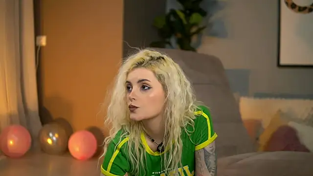 AndiaHart online show from 04.21.26