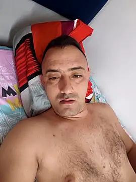 Snapshot of RaphandLey chatting on 03.01.26 RaphandLey online show from 03.01.26