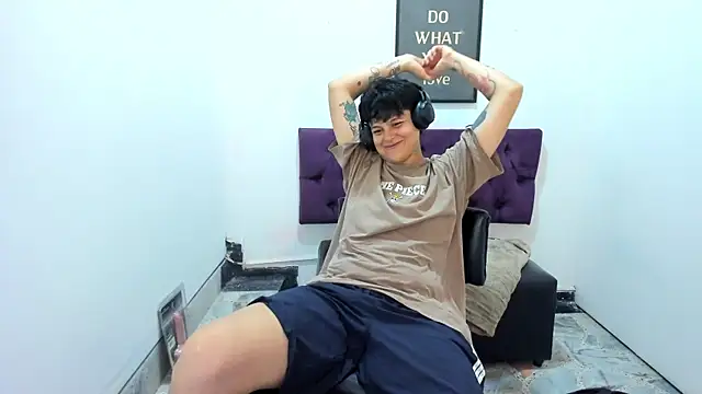 Snapshot of TomBoy_Natali chatting on 05.06.26 TomBoy Natali online show from 05.06.26