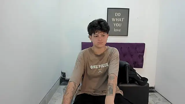 Snapshot of TomBoy_Natali chatting on 06.19.26 TomBoy Natali online show from 06.19.26
