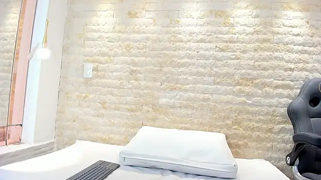 Snapshot of anny_scotte chatting on 03.02.26 anny scotte online show from 03.02.26