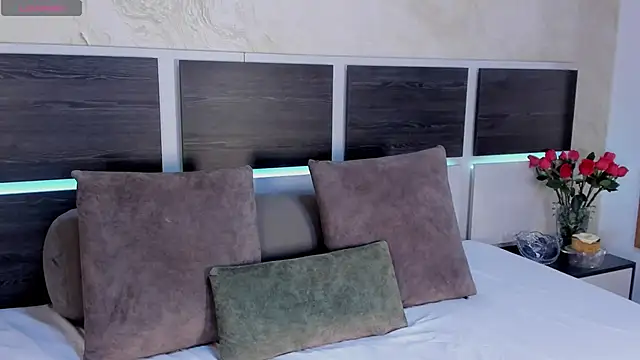 Snapshot of Natalia_Cruzz chatting on 05.22.26 Natalia Cruzz online show from 05.22.26