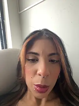 VioletaHills  online show from 03.11.26