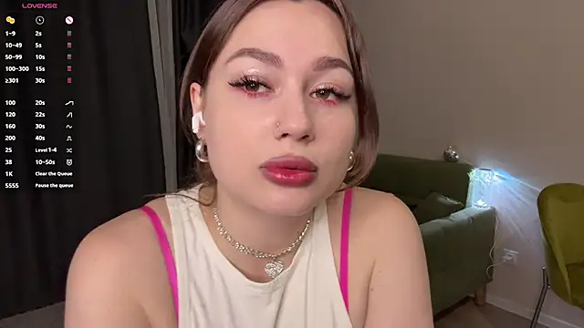 Snapshot of FilomenaGaertner chatting on 02.28.26 FilomenaGaertner online show from 02.28.26