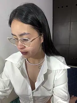 Anni Rose online show from 03.18.26