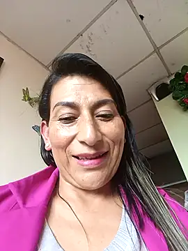 Snapshot of Lucia_Rios chatting on 05.01.26 Lucia Rios online show from 05.01.26