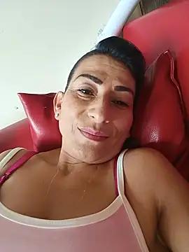 Snapshot of Lucia_Rios chatting on 05.24.26 Lucia Rios online show from 05.24.26