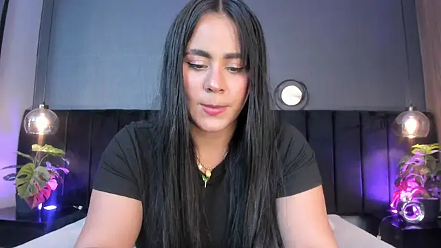 alejandra  garcia online show from 04.08.26