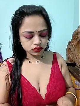 Snapshot of Beauty-3 chatting on 04.19.26 Beauty-3 online show from 04.19.26