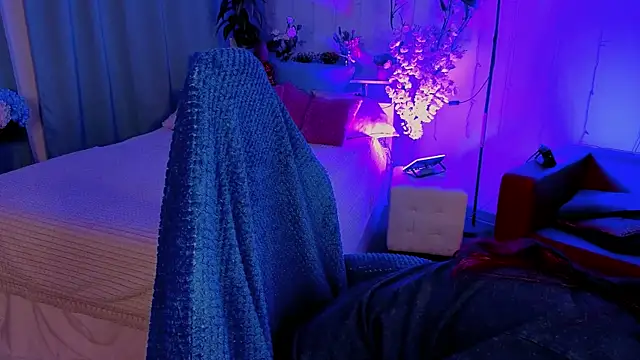 Snapshot of SauvageBirdy chatting on 03.02.26 SauvageBirdy online show from 03.02.26