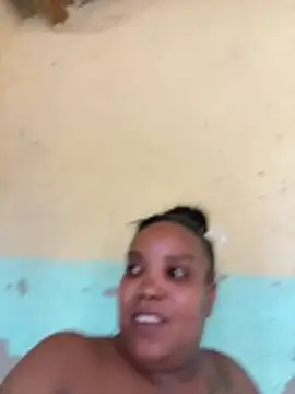 Snapshot of friendlybitch22 chatting on 04.01.26 friendlybitch22 online show from 04.01.26