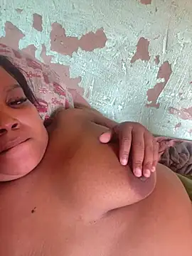 Snapshot of friendlybitch22 chatting on 04.12.26 friendlybitch22 online show from 04.12.26