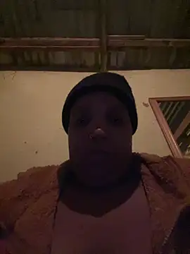 Snapshot of friendlybitch22 chatting on 05.20.26 friendlybitch22 online show from 05.20.26