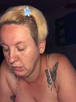 Snapshot of SofiaAmour chatting on 06.23.26 SofiaAmour online show from 06.23.26