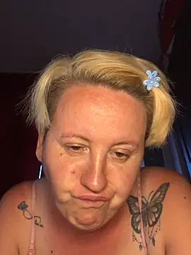 Snapshot of SofiaAmour chatting on 06.25.26 SofiaAmour online show from 06.25.26
