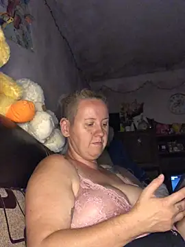 Snapshot of SofiaAmour chatting on 07.30.26 SofiaAmour online show from 07.30.26