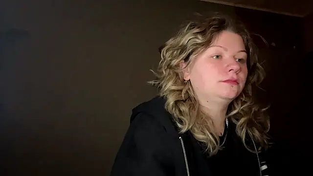 YoungAlina online show from 04.06.26